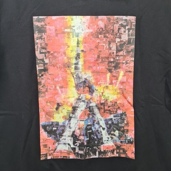 Uniqlo The World of CLAMP Tokyo Tower 1398 Graphic Tee Gundam Black Men Size M - Picture 2 of 8